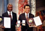 Kofi Annan y ONU Premio Nobel de la Paz 2001